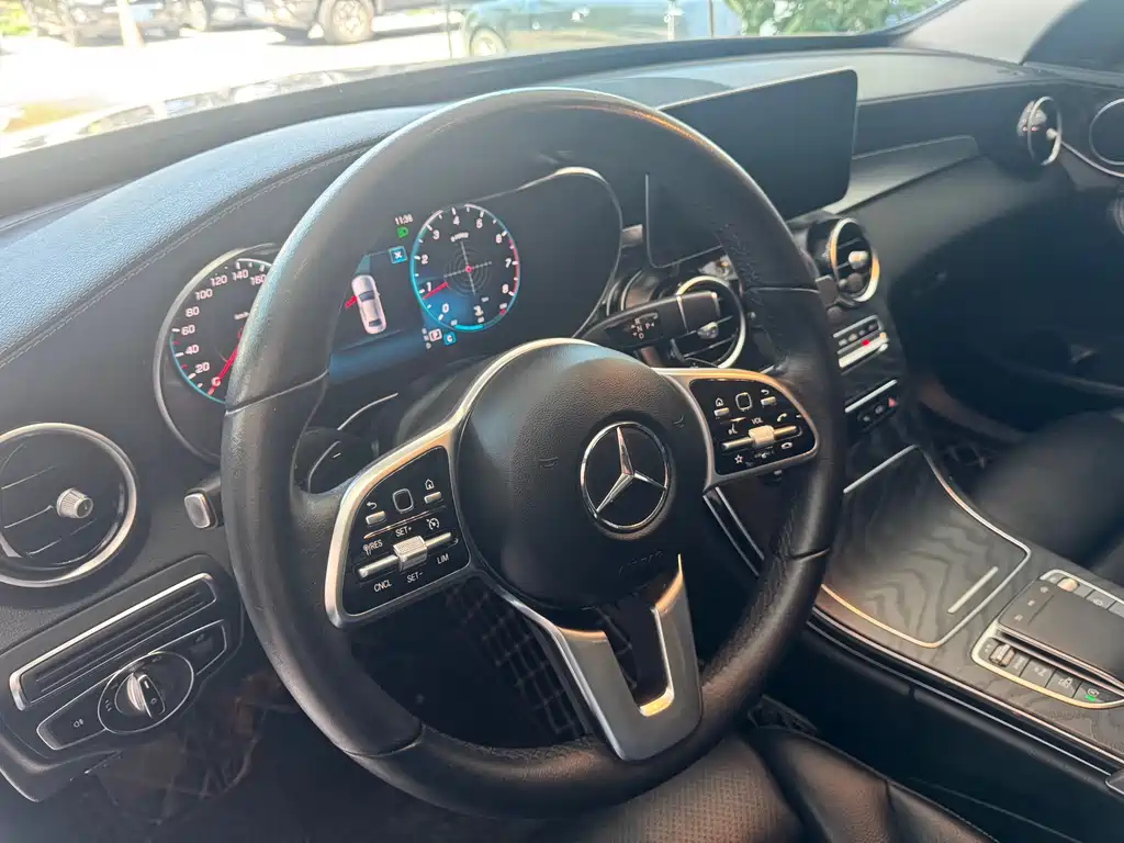 Mercedes-Benz C-Class 2019 — фото 14