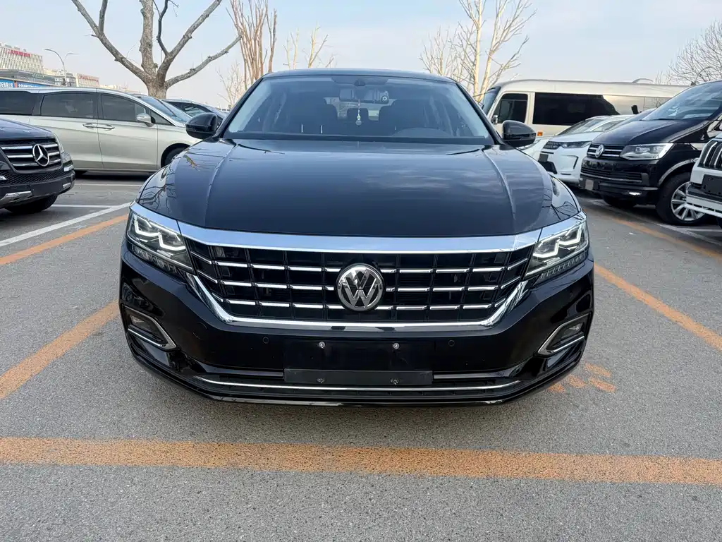 Volkswagen Passat 2019 — фото 2
