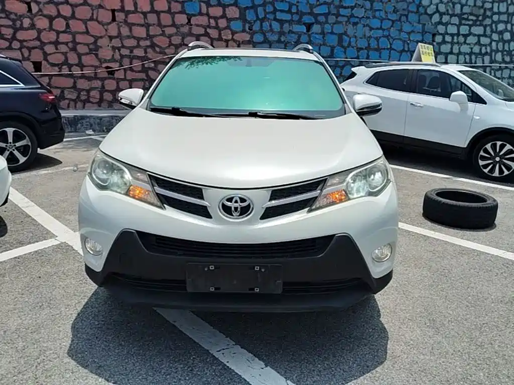 Toyota RAV4 2016