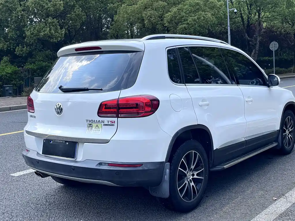 Volkswagen Tiguan 2013 — фото 4