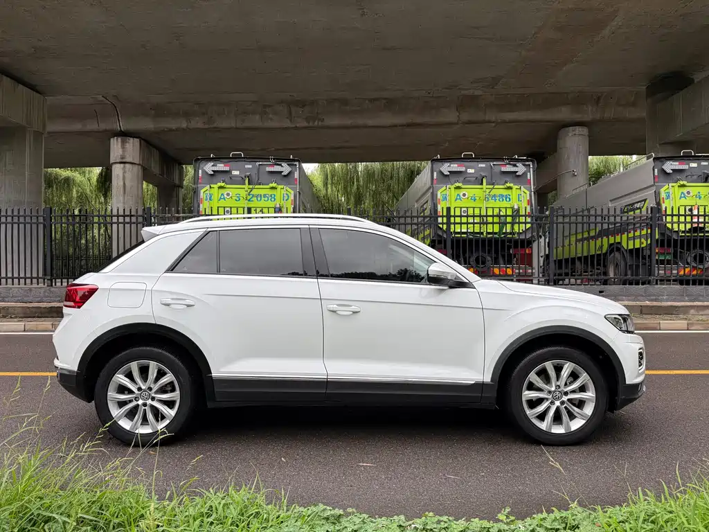 Volkswagen T-Roc 2019