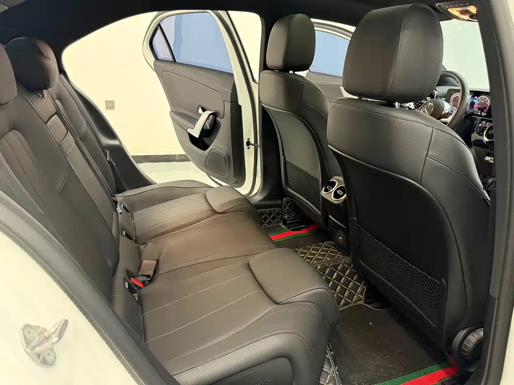 Mercedes-Benz A-Class 2023 — фото 19