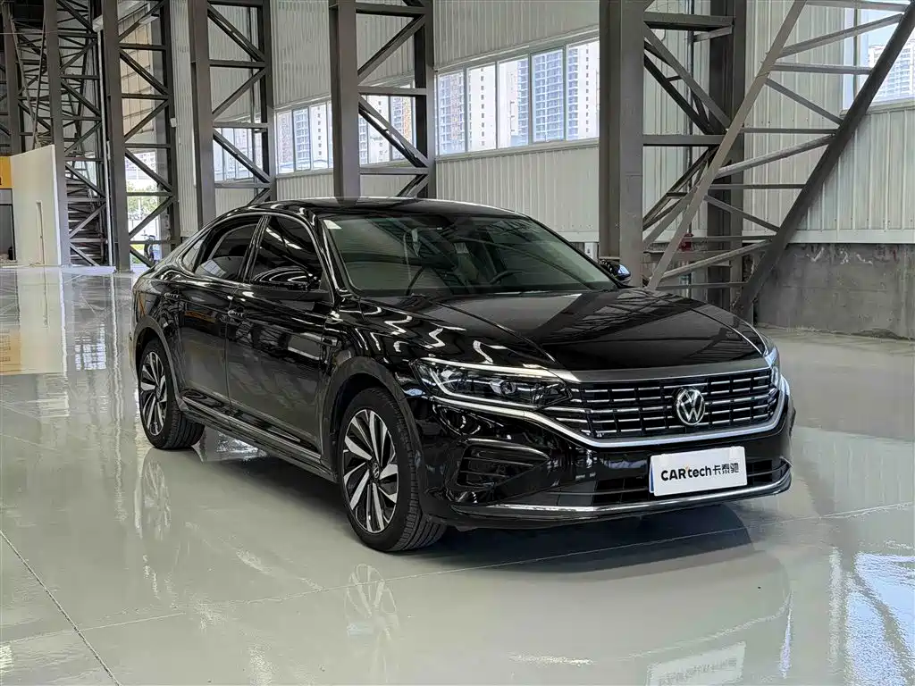 Volkswagen Passat 2022