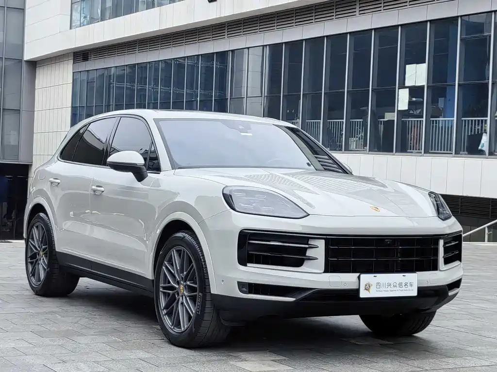 Porsche Cayenne 2024