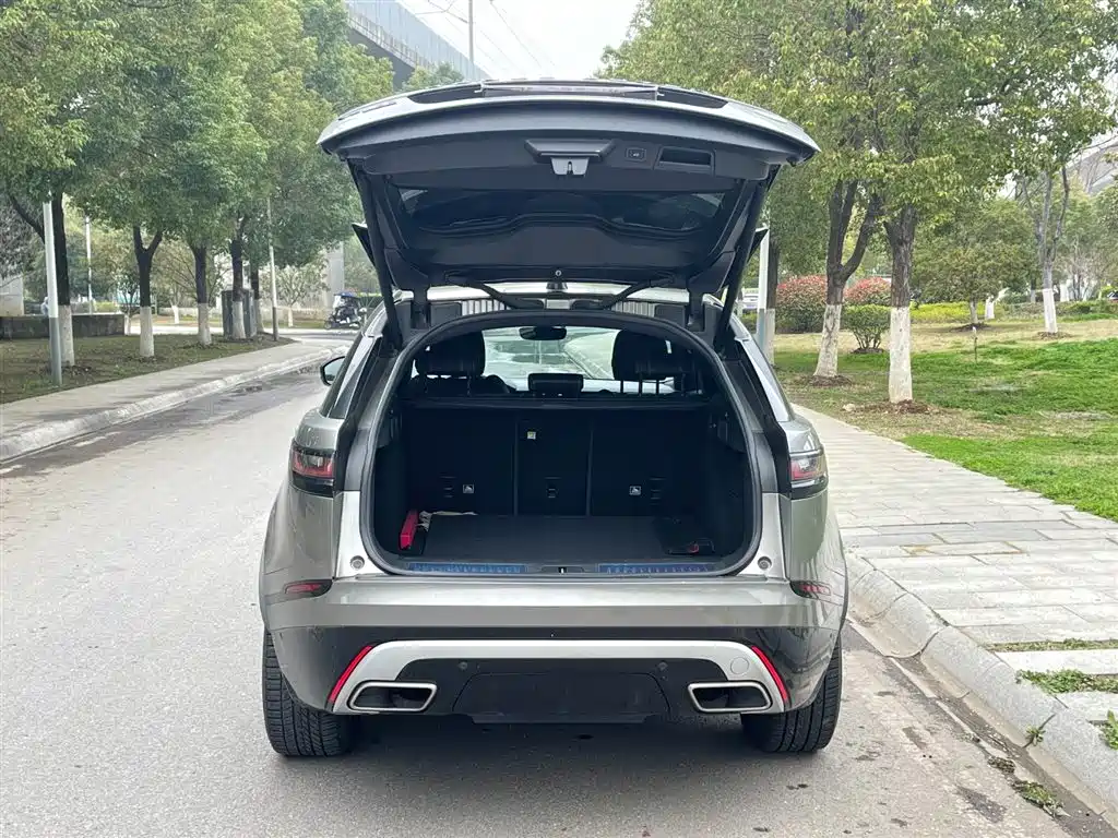 Land Rover Velar 2019 — фото 12
