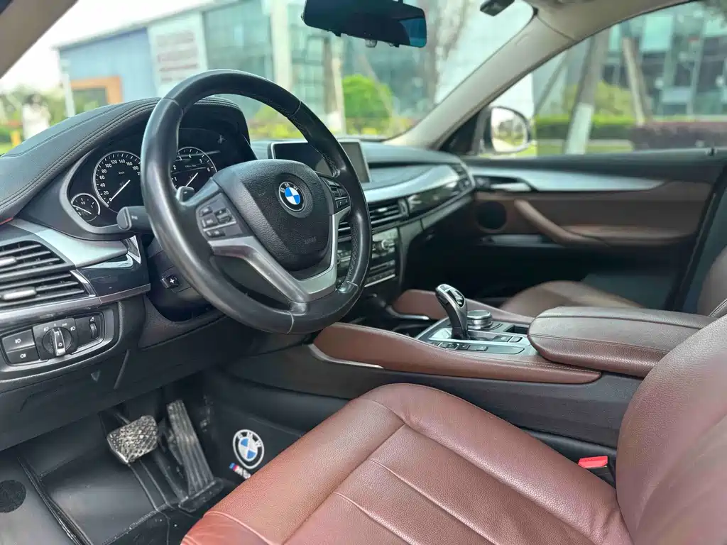 BMW X6 2018 — фото 11