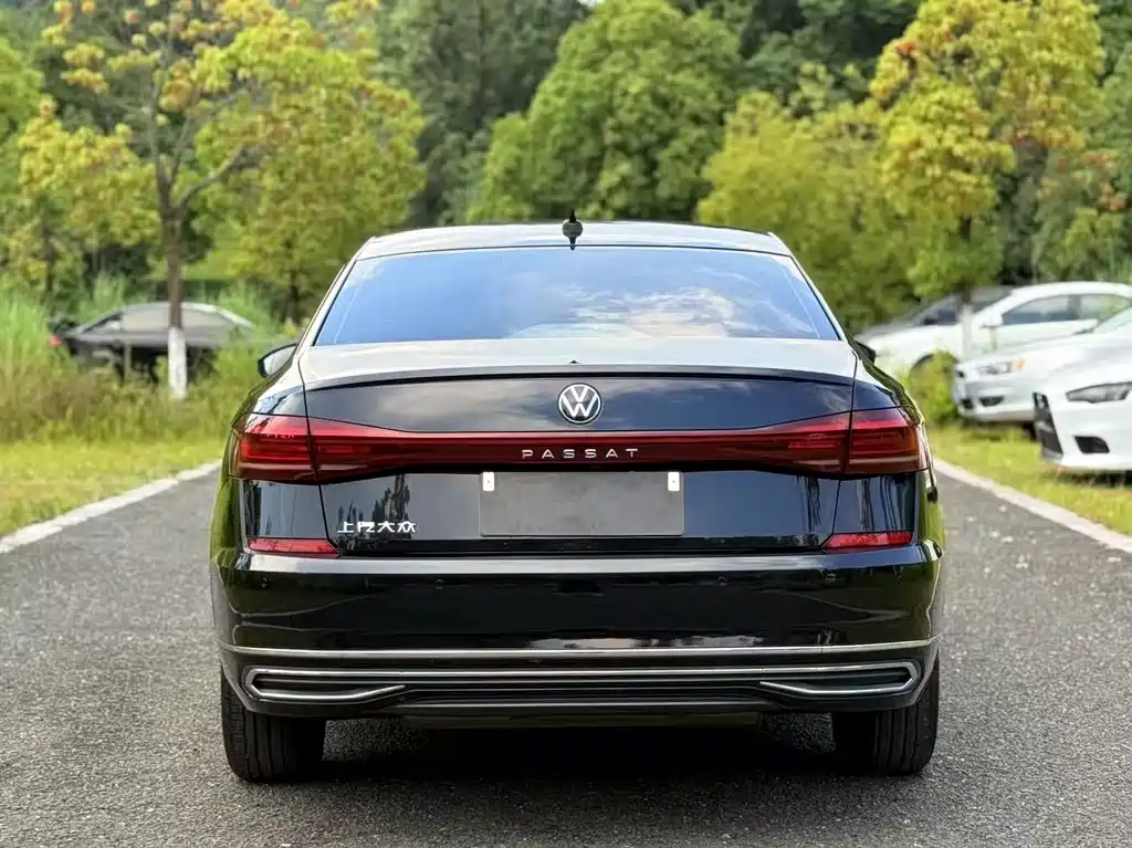 Volkswagen Passat 2022