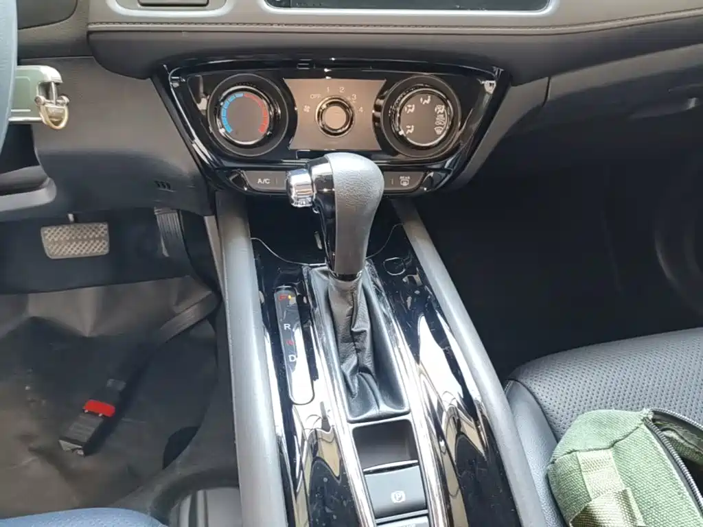 Honda Vezel 2020 — фото 14