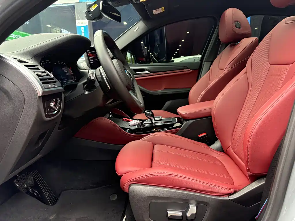 BMW X4 2022 — фото 11