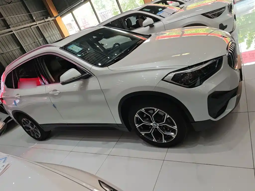 BMW X1 2022 — фото 7