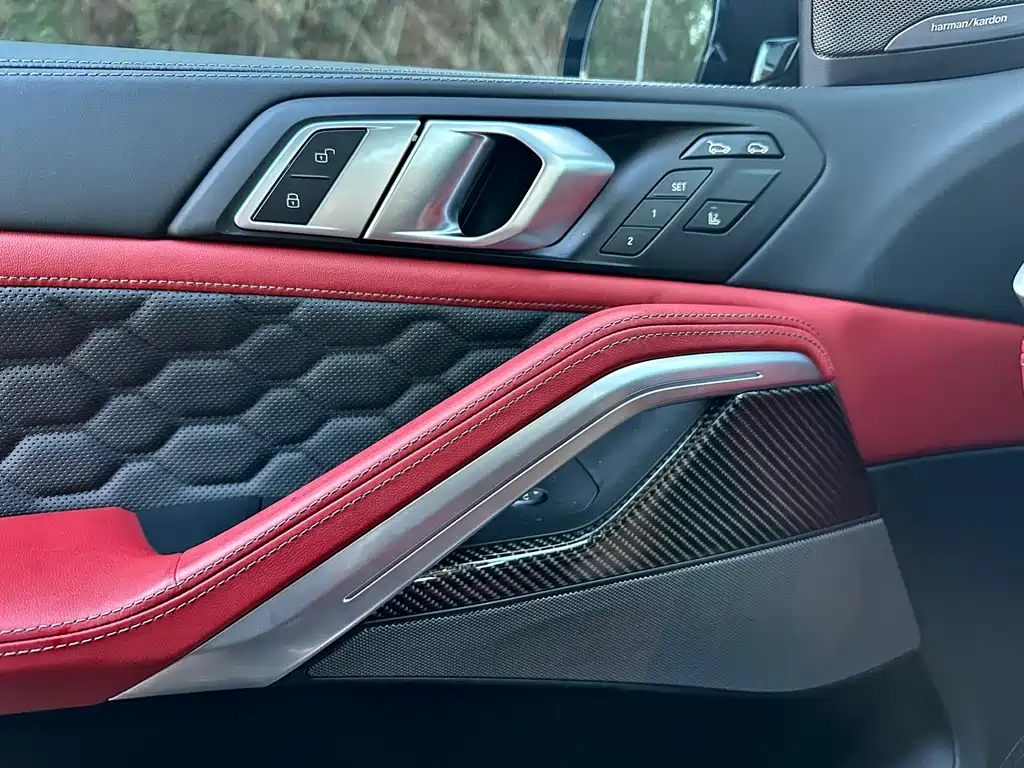 BMW X6 M 2021 — фото 11