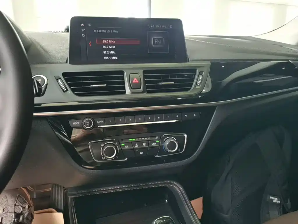 BMW 1 Series 2020 — фото 13