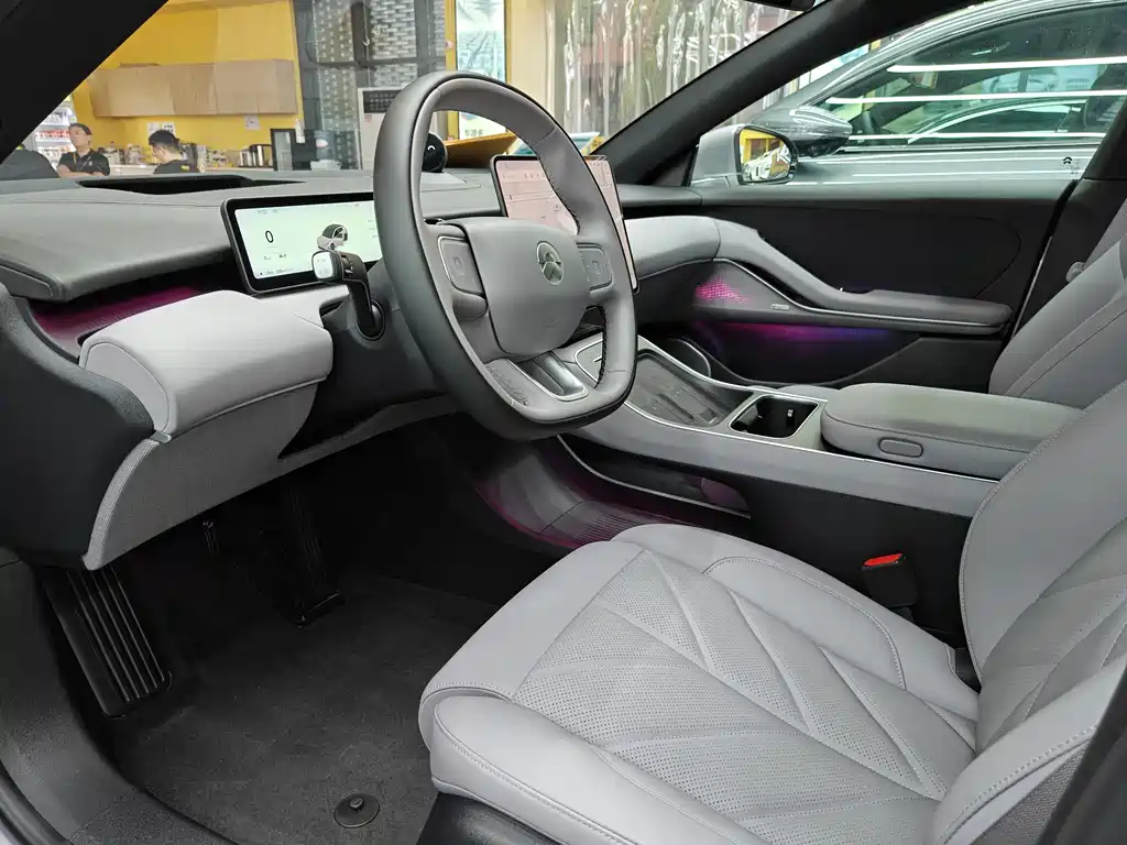 NIO ET5 2025