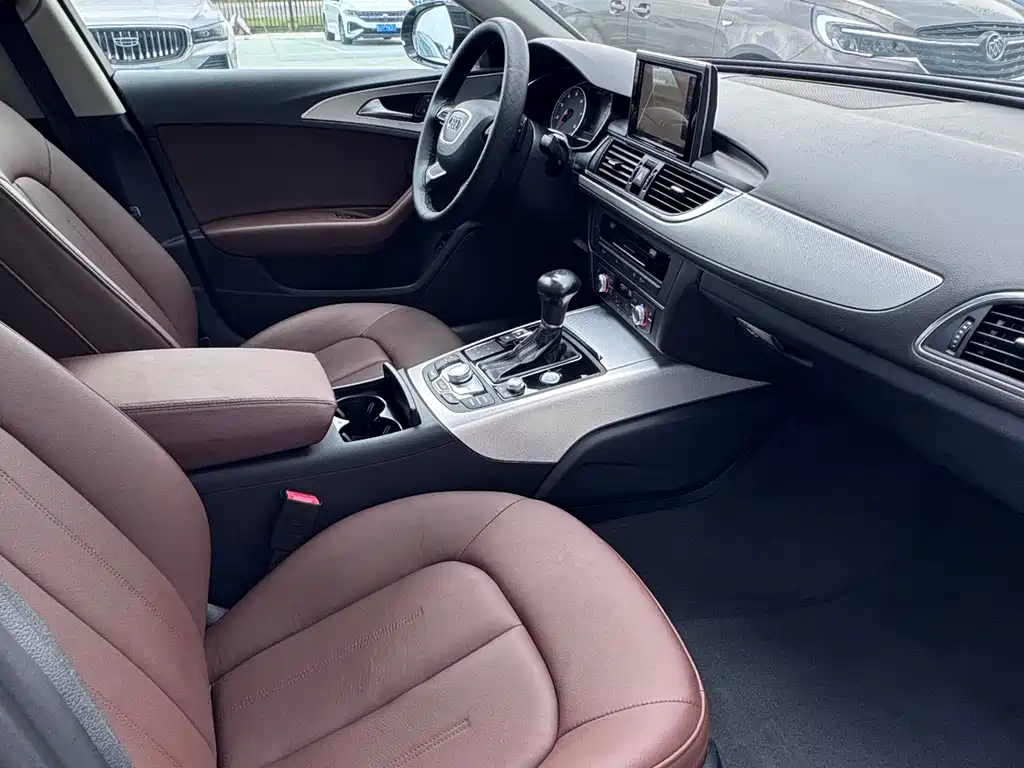 Audi A6L 2014 — фото 12