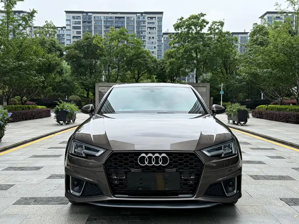 Audi A4L 2019 — фото 2