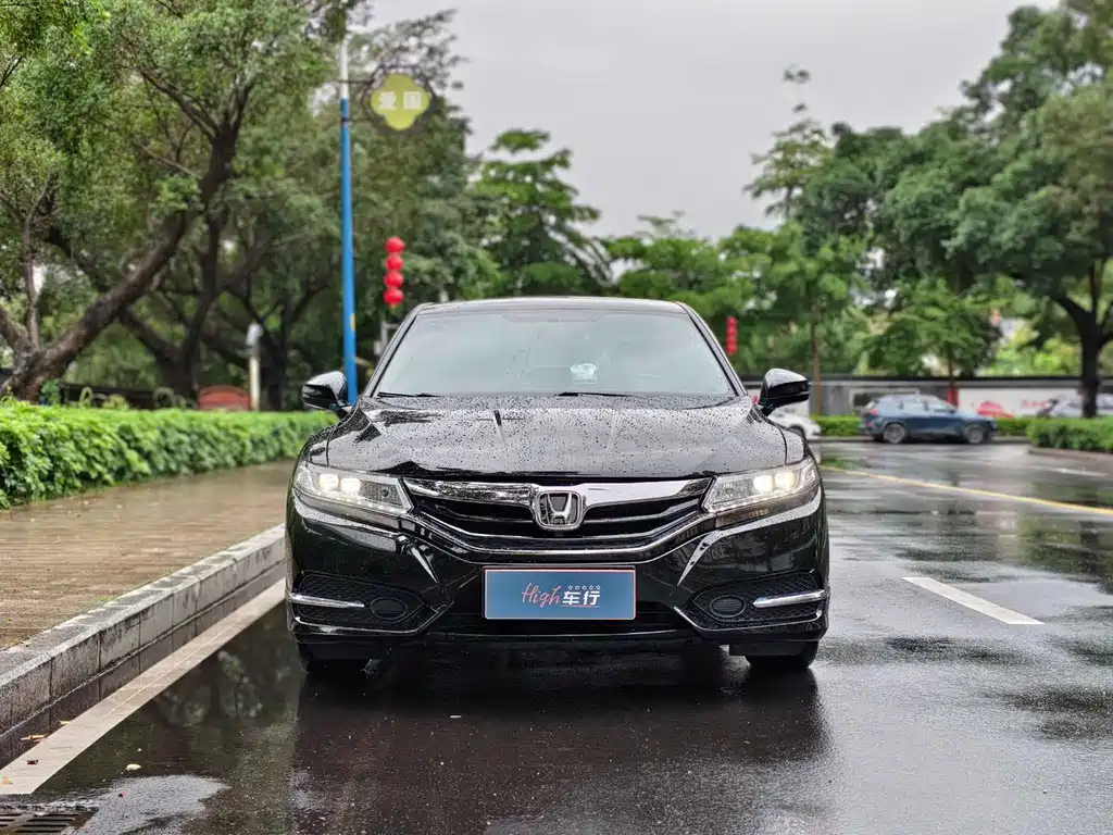 Honda Spirior 2018 — фото 2