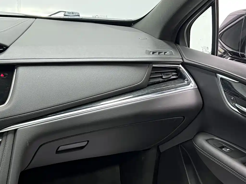 Cadillac XT5 2022 — фото 13