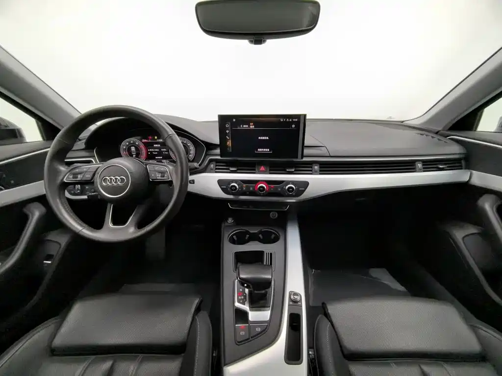 Audi A4L 2021