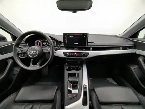 Audi A4L 2021
