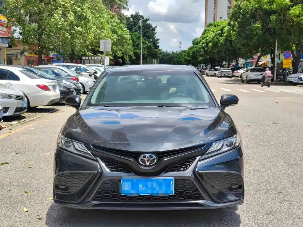 Toyota Camry 2023