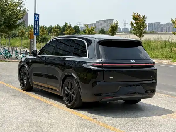 Li Auto L8 2024