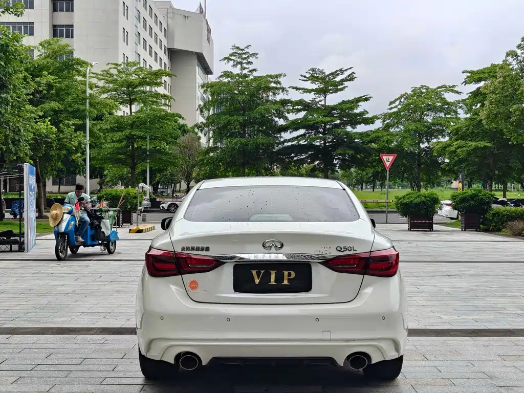 Infiniti Q50L 2019 — фото 14