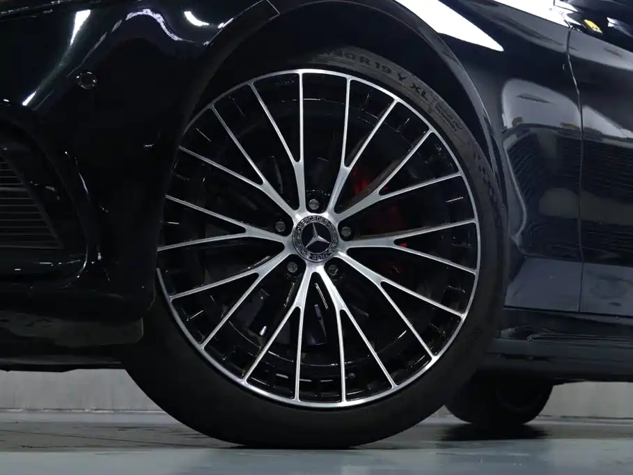 Mercedes-Benz C-Class 2019