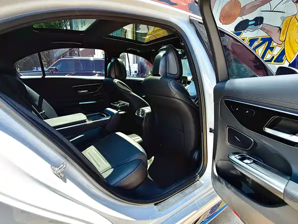 Mercedes-Benz C-Class New Energy 2023