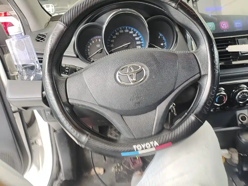 Toyota Vios 2017 — фото 11
