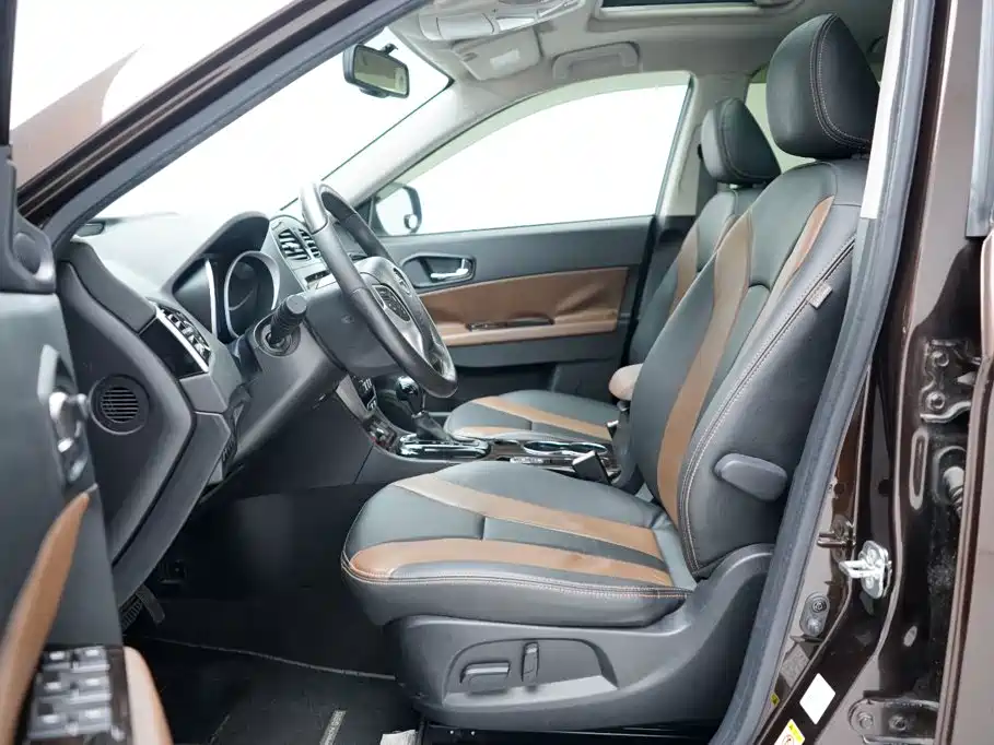 GAC Trumpchi GS5 Super 2016 — фото 5