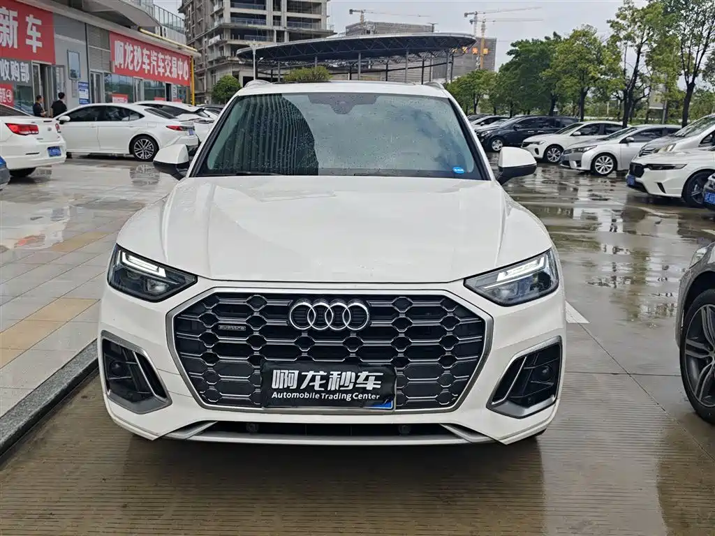 Audi Q5L 2022 — фото 2
