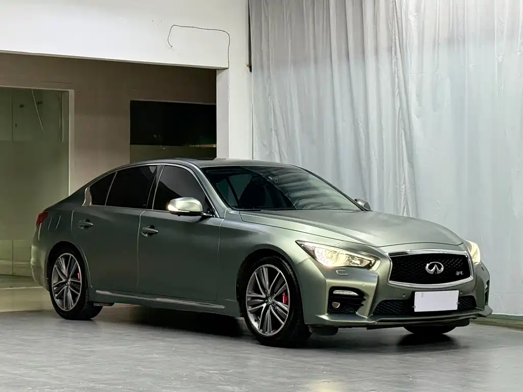 Infiniti Q50L 2015