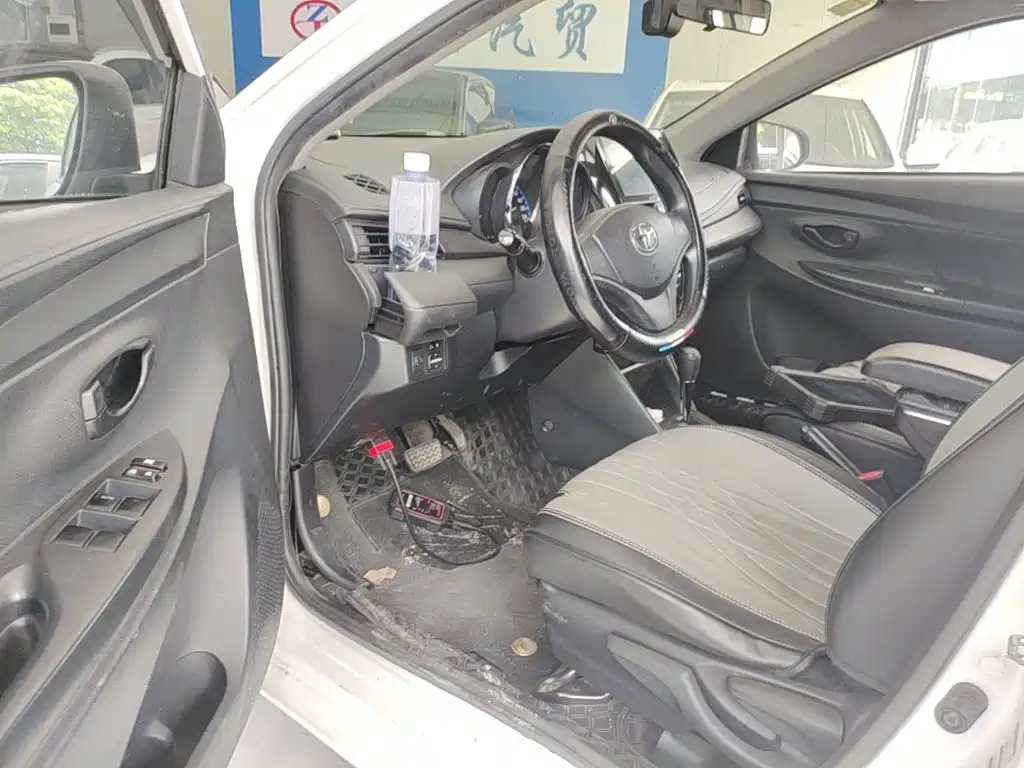 Toyota Vios 2017 — фото 16