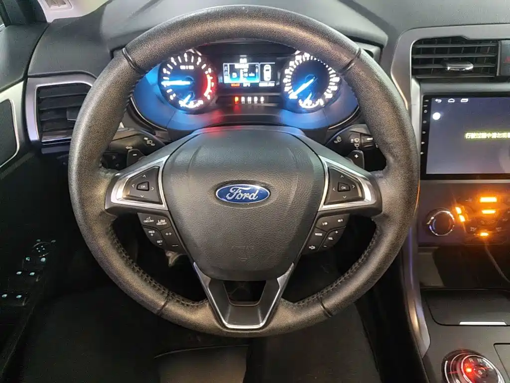 Ford Mondeo 2019 — фото 11