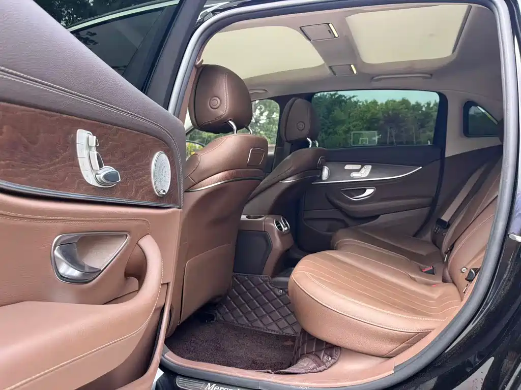 Mercedes-Benz E-Class 2019