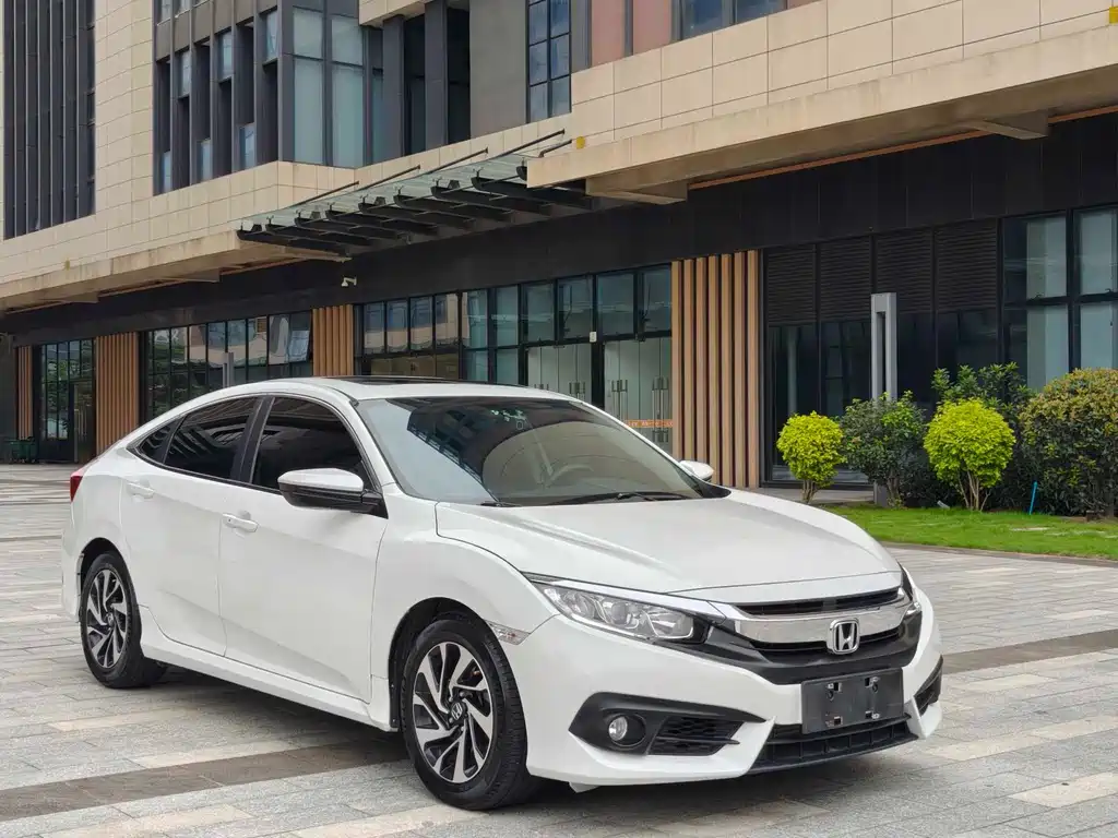 Honda Civic 2017 — фото 1