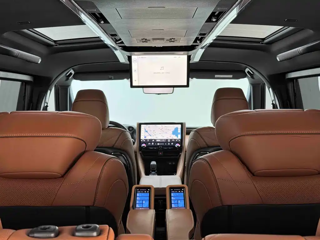 Toyota Vellfire 2024 — фото 10