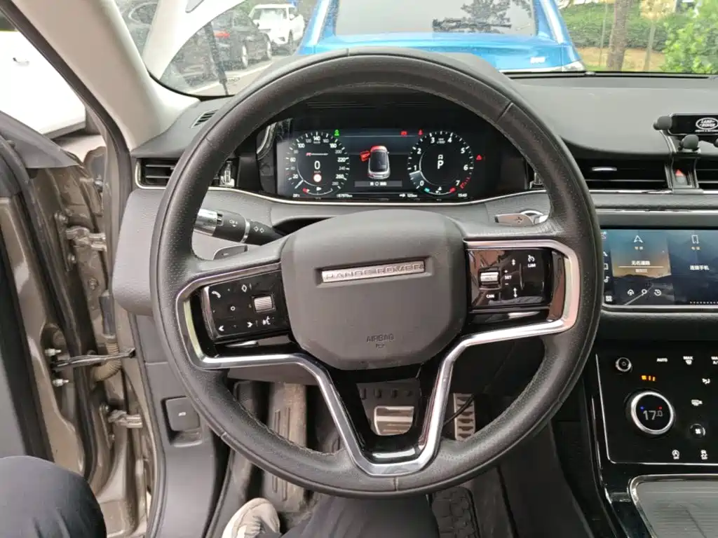 Land Rover Evoque 2022 — фото 11