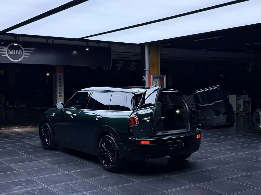 MINI Clubman 2017 — фото 11