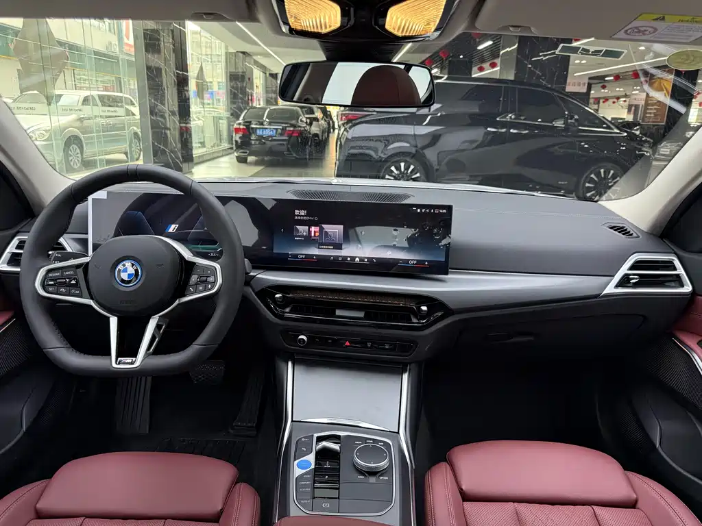 BMW i3 2026 — фото 9