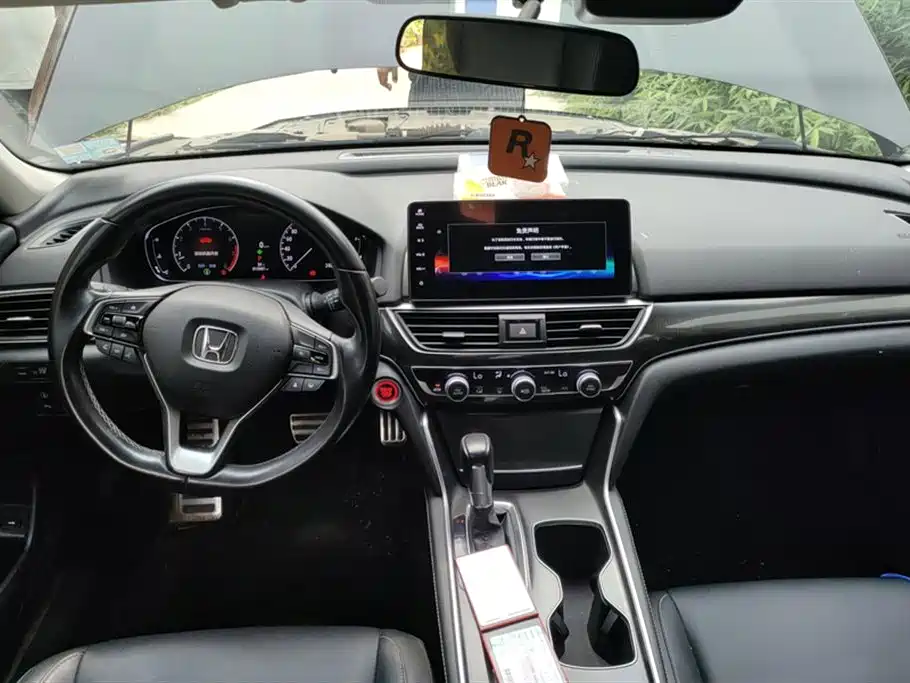 Honda Accord 2022 — фото 12