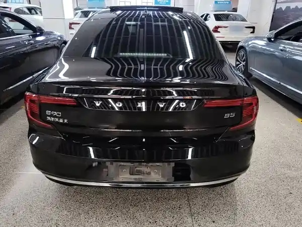 Volvo S90 2022