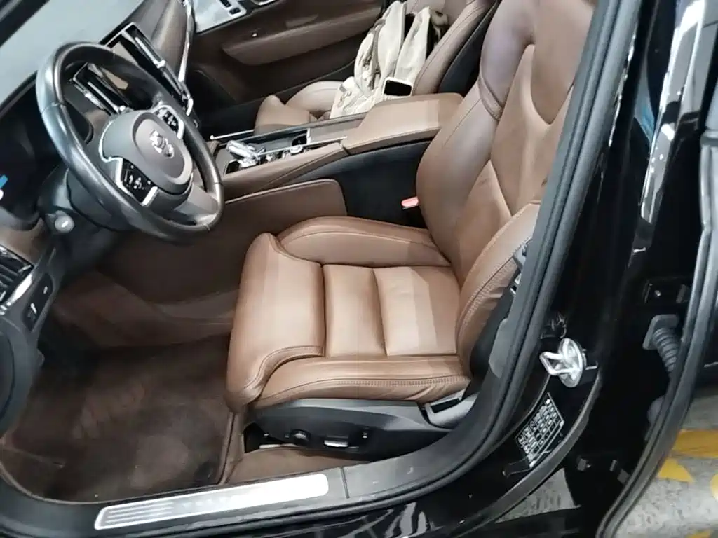 Volvo S90 2022 — фото 15