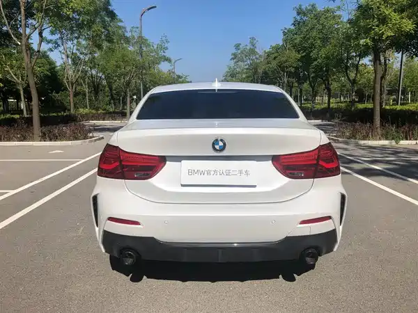 BMW 1 Series 2021