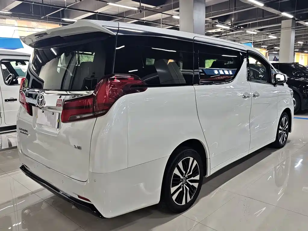 Toyota Alphard 2019