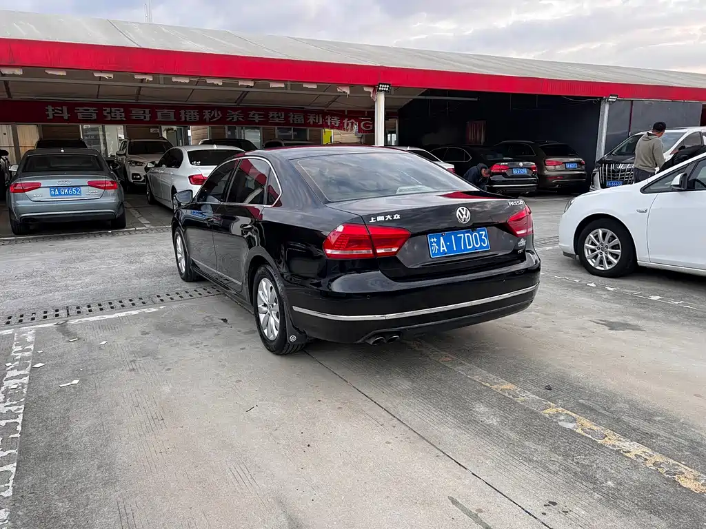 Volkswagen Passat 2014 — фото 21