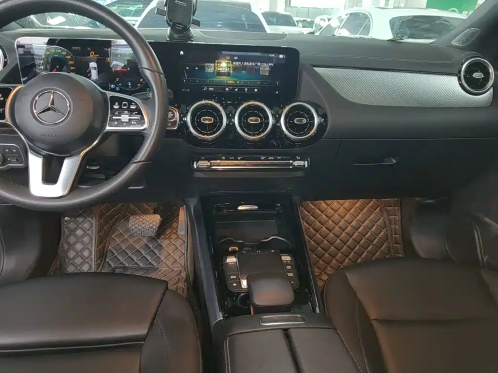 Mercedes-Benz GLA 2022 — фото 13