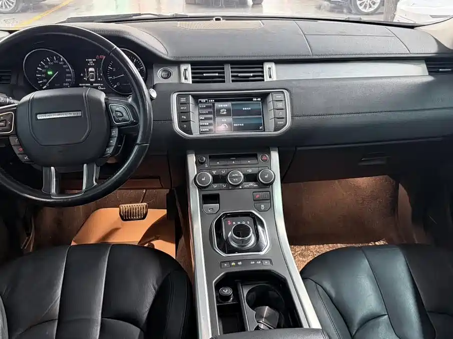 Land Rover Evoque 2016 — фото 11