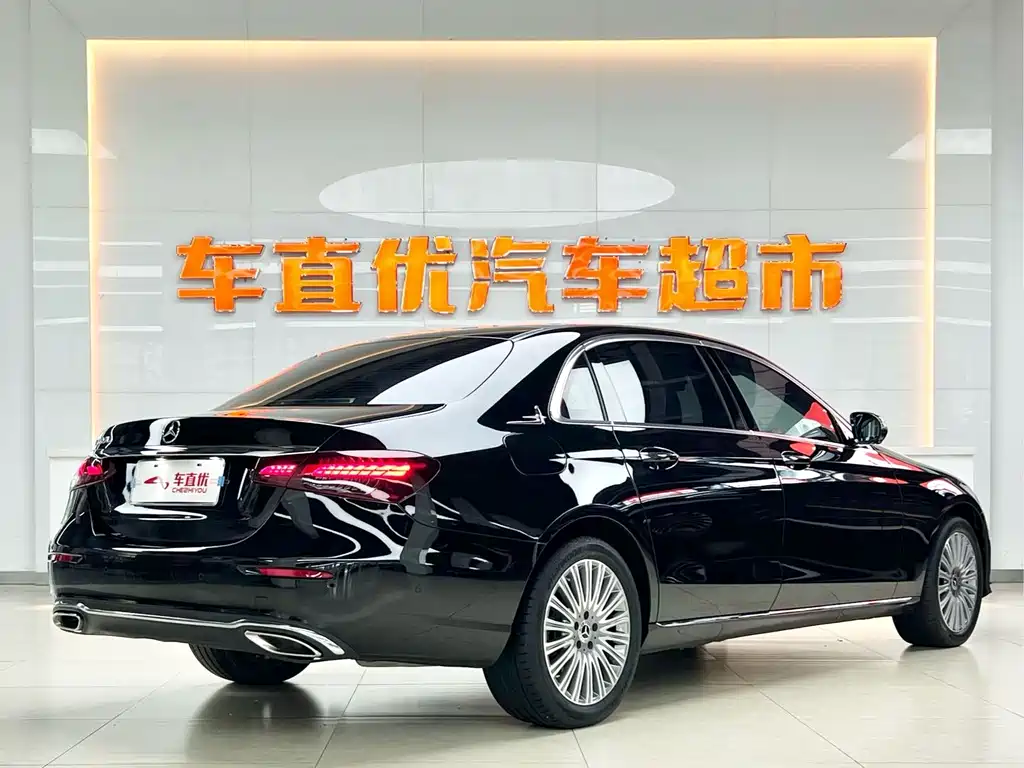 Mercedes-Benz E-Class 2022