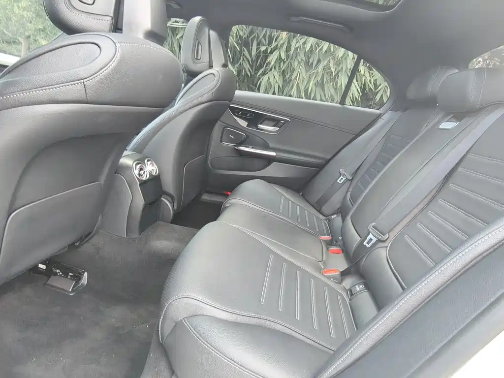 Mercedes-Benz C-Class 2023